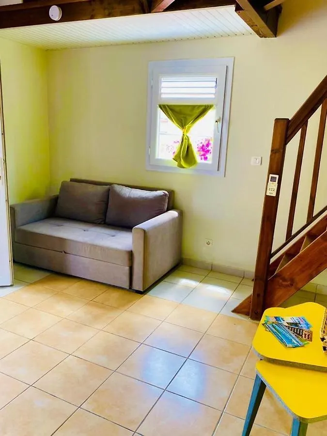 Σπίτι διακοπών Bungalows Arc En Ciel Sainte-Anne
